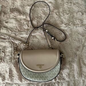Lot of 3 bags Michael Kors & 2x Kate Spade Crossbody Bag
